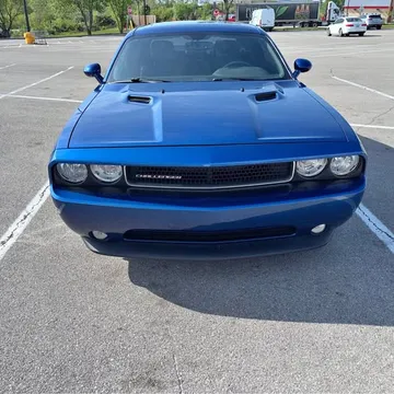 2012 Dodge Challenger SXT Plus