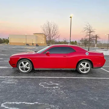 2012 Dodge Challenger SXT Plus
