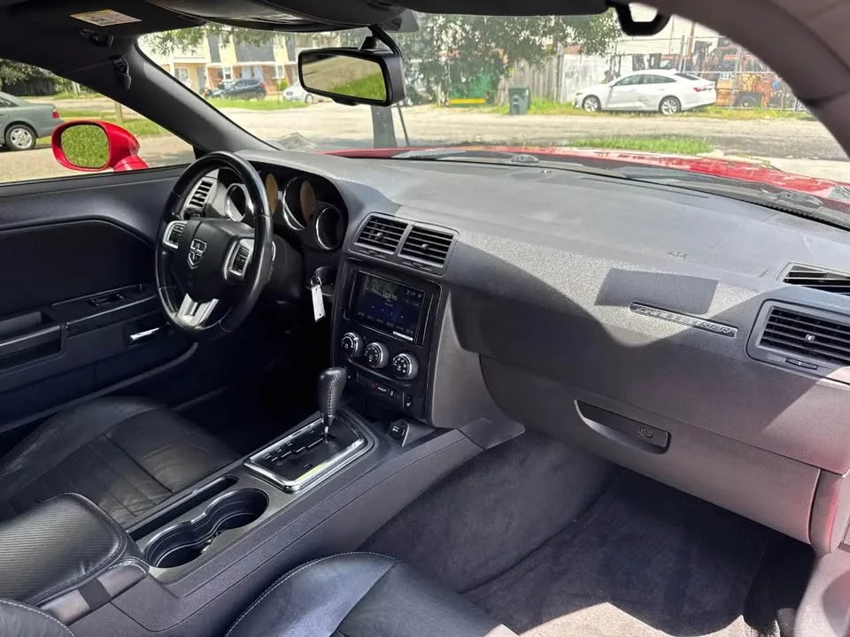2012 Dodge Challenger 3rd Gen - Image 17 of 20