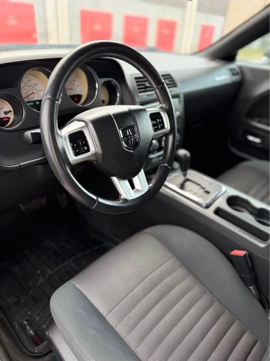 2012 Dodge Challenger 3rd Gen - Image 5 of 9