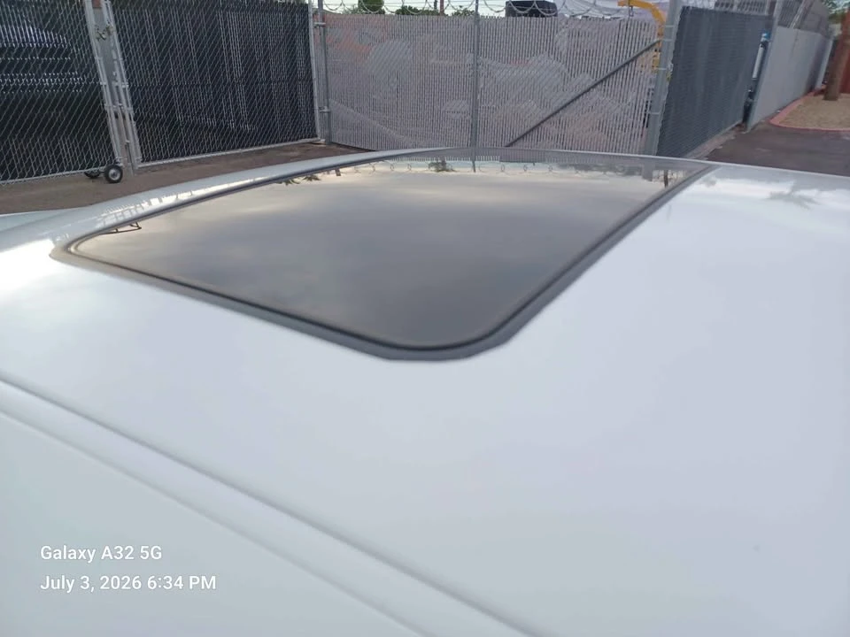 2012 Dodge Challenger 3rd Gen - Image 16 of 19