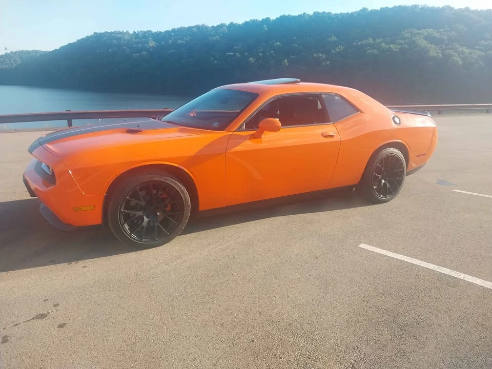2012 Dodge Challenger 3rd Gen - Image 3 of 10
