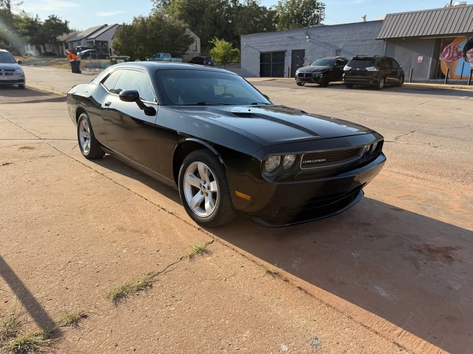 2012 Dodge Challenger 3rd Gen - Image 5 of 12