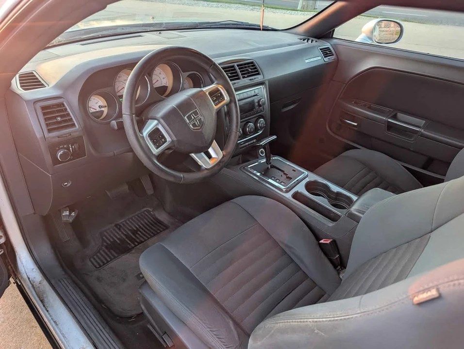 2012 Dodge Challenger 3rd Gen - Image 7 of 9