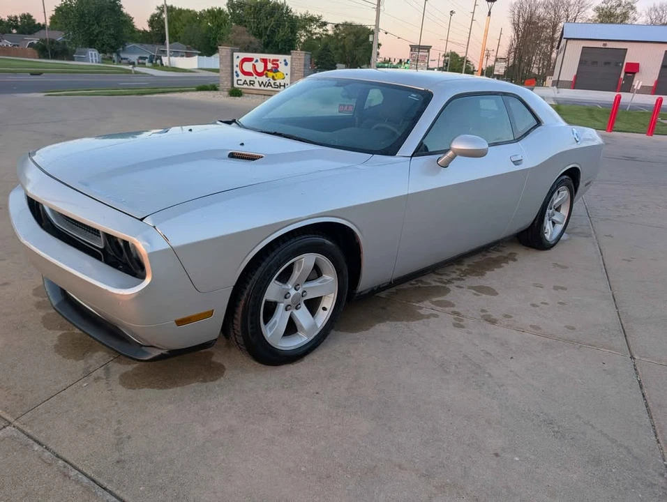 2012 Dodge Challenger 3rd Gen - Image 4 of 9
