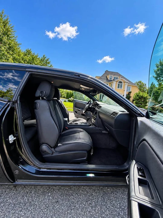 2012 Dodge Challenger 3rd Gen - Image 11 of 18