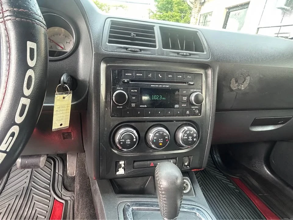 2012 Dodge Challenger 3rd Gen - Image 7 of 10
