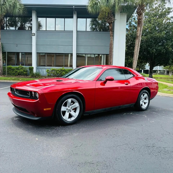 2012 Dodge Challenger 3rd Gen - Image 4 of 13
