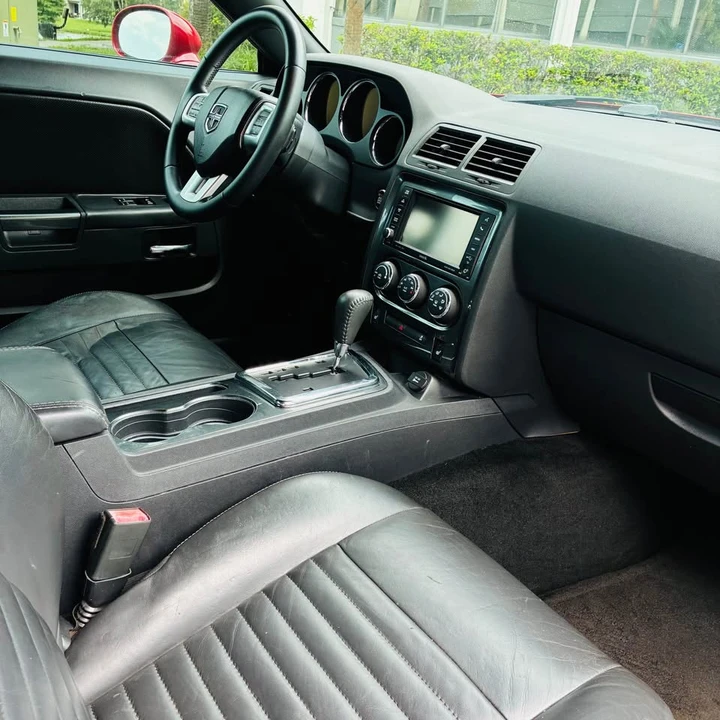 2012 Dodge Challenger 3rd Gen - Image 8 of 13