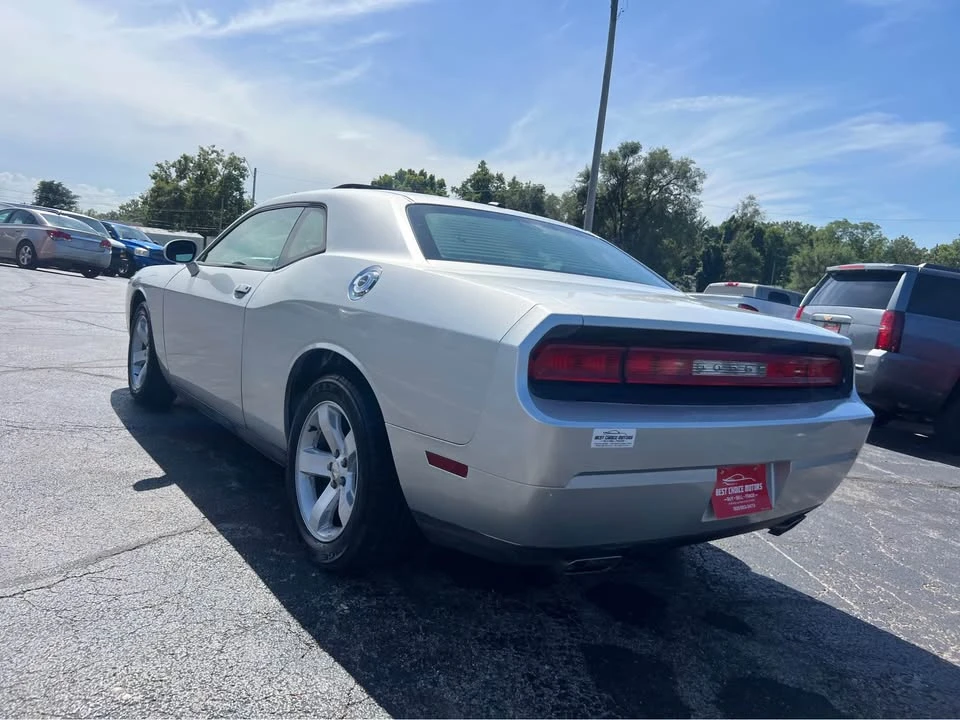 2012 Dodge Challenger 3rd Gen - Image 5 of 13