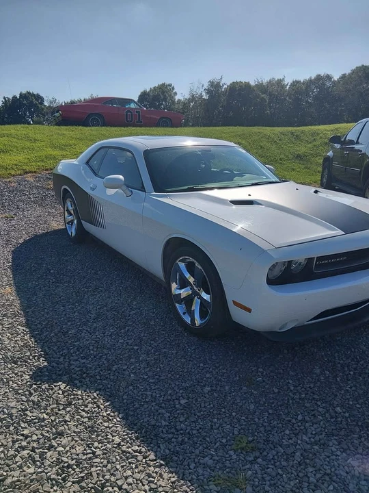 2012 Dodge Challenger 3rd Gen - Image 3 of 5