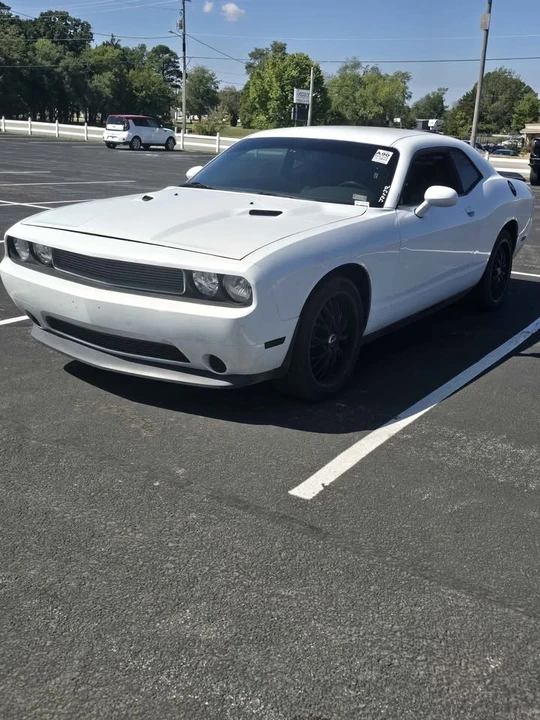 2012 Dodge Challenger 3rd Gen - Image 2 of 7