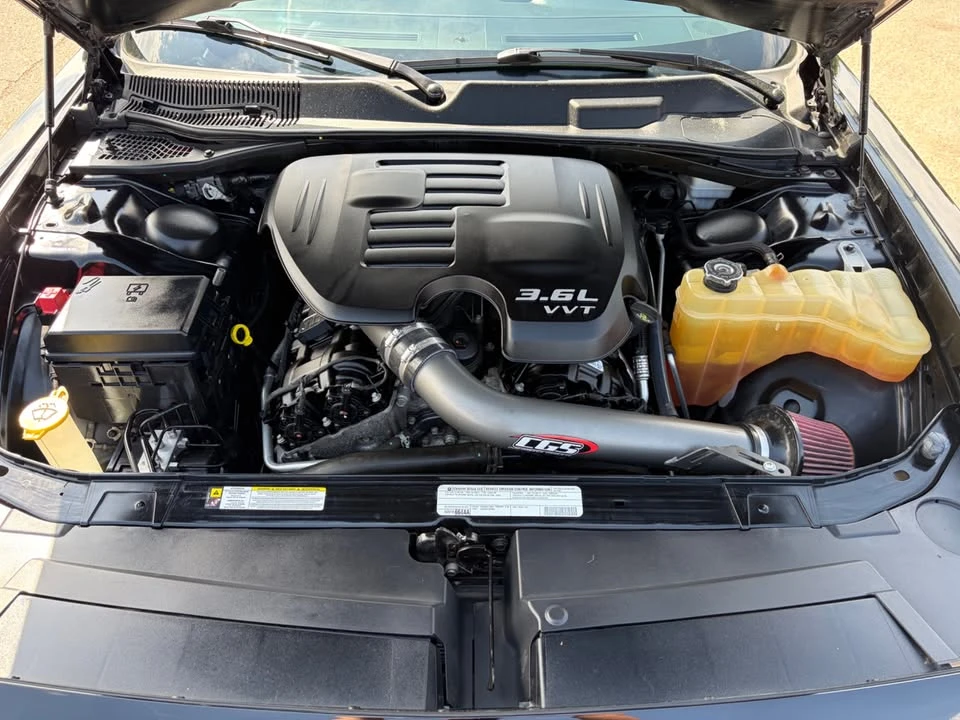 2012 Dodge Challenger 3rd Gen - Image 5 of 11