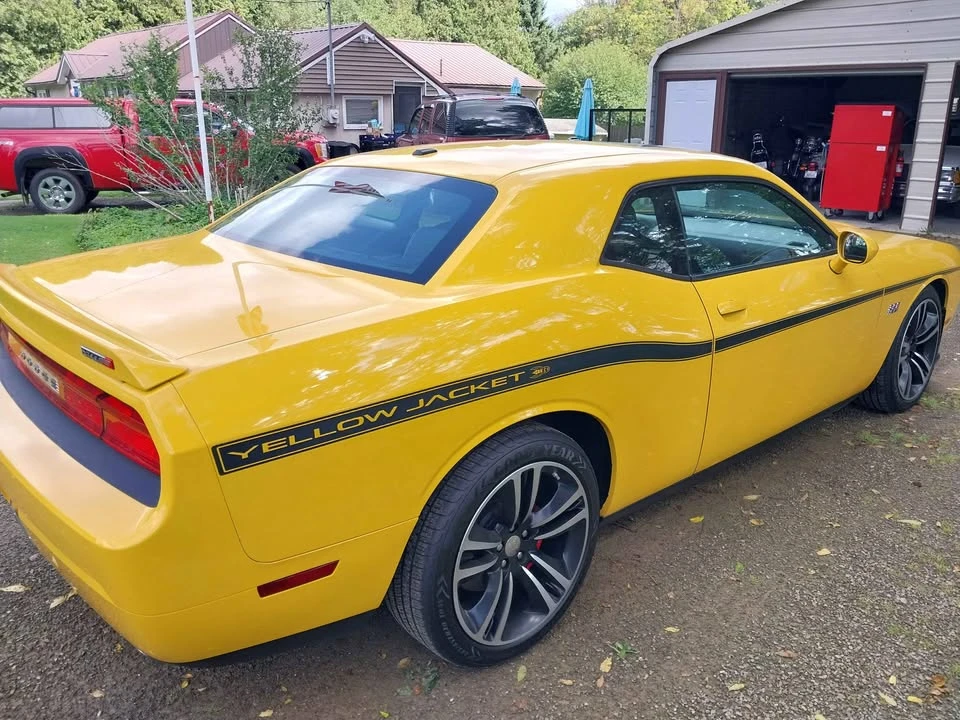 2012 Dodge Challenger SRT8 & 392 3rd Gen - Image 4 of 12