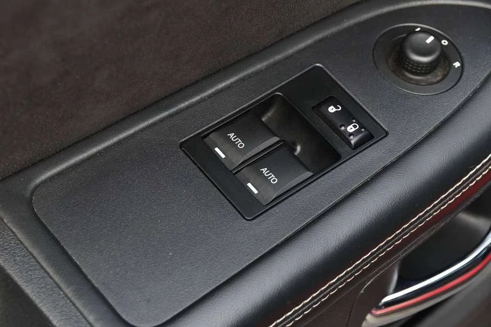 2012 Dodge Challenger SRT8 & 392 3rd Gen - Image 12 of 20