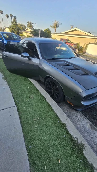 2012 Dodge Challenger 3rd Gen - Image 6 of 16