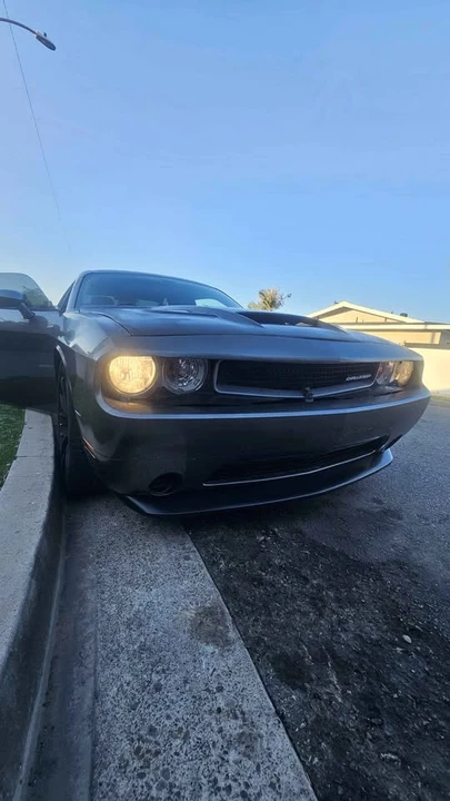 2012 Dodge Challenger 3rd Gen - Image 9 of 16