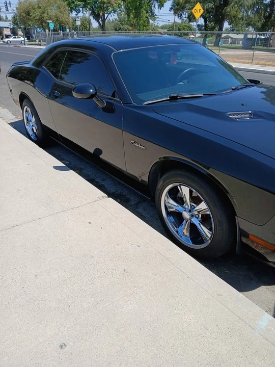 2012 Dodge Challenger 3rd Gen - Image 2 of 8