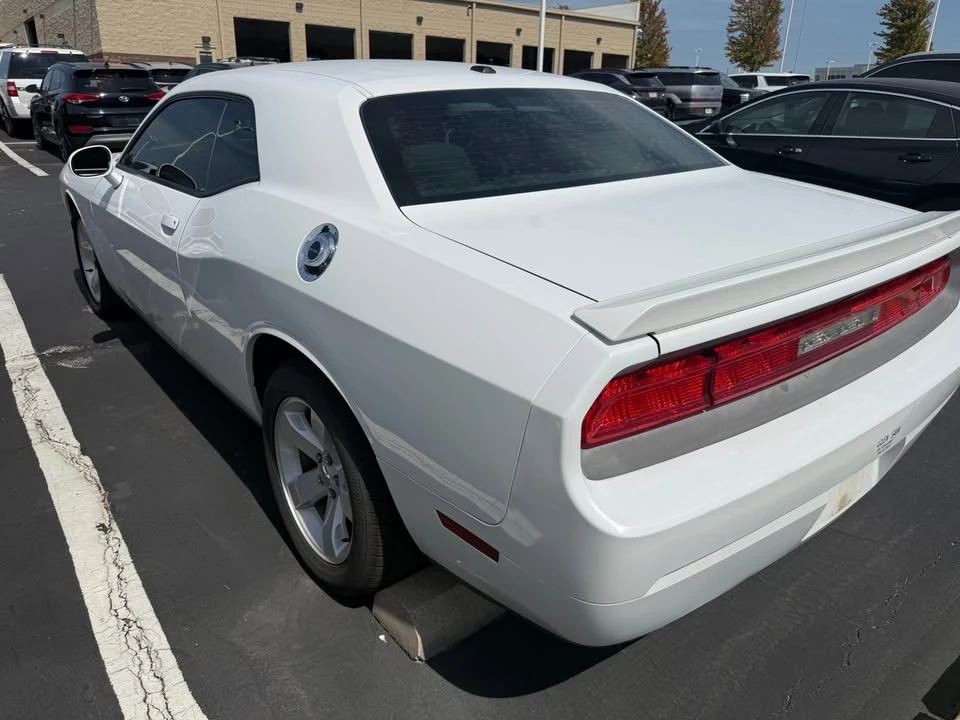 2012 Dodge Challenger 3rd Gen - Image 4 of 7