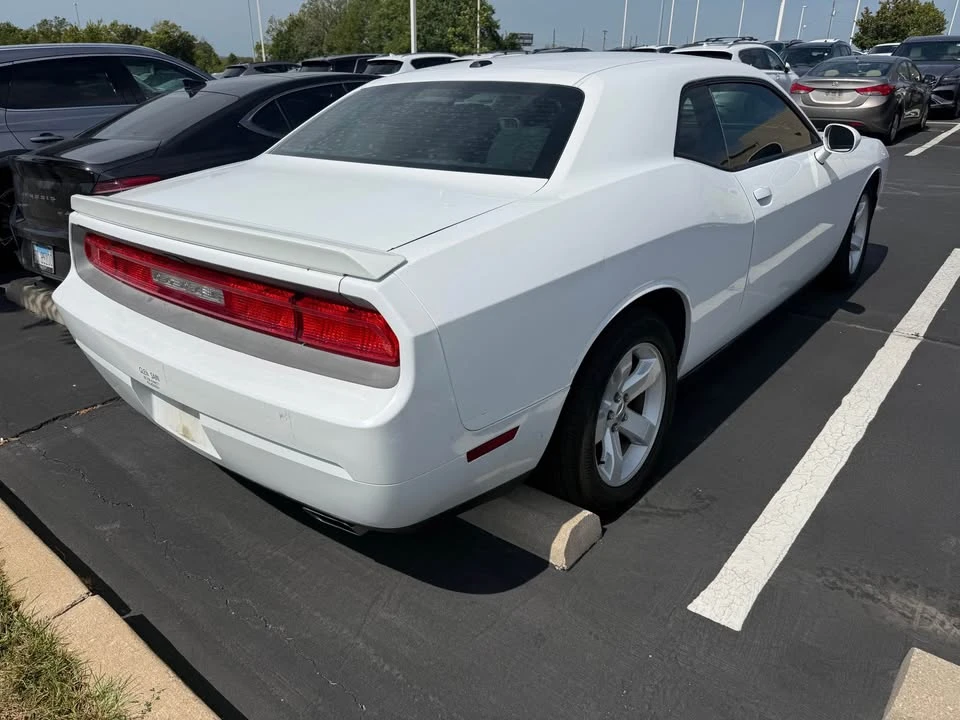 2012 Dodge Challenger 3rd Gen - Image 3 of 7