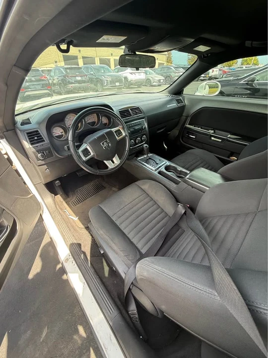 2012 Dodge Challenger 3rd Gen - Image 6 of 7