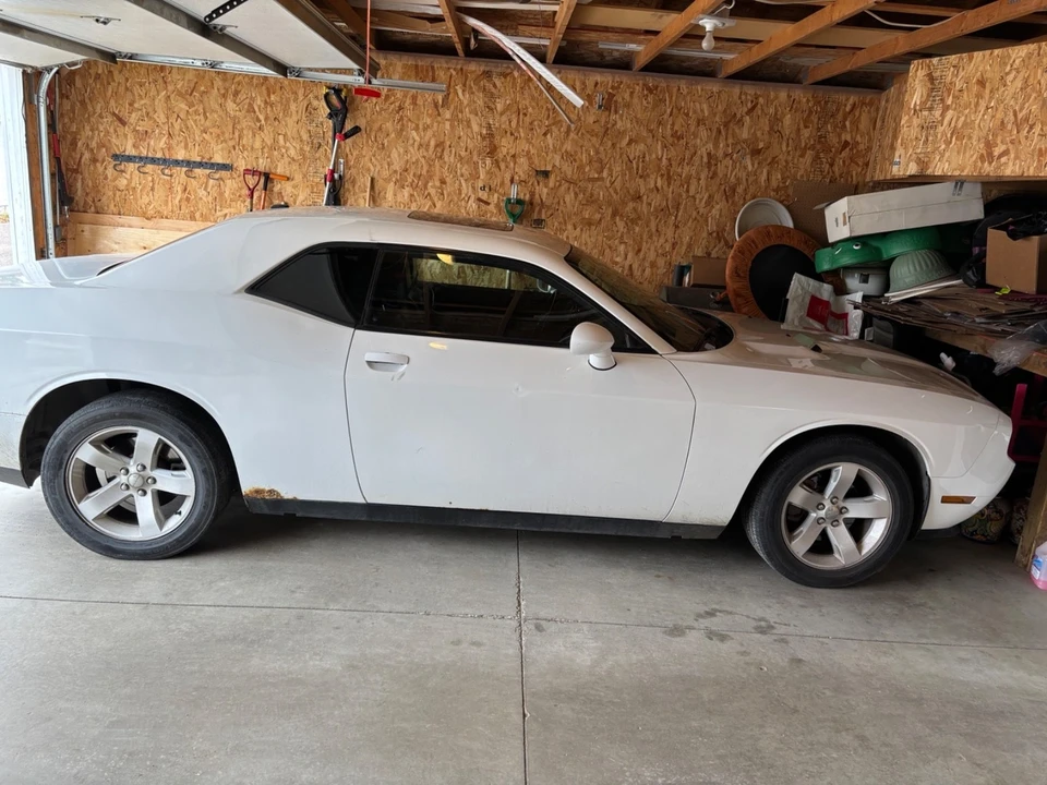 2012 Dodge Challenger 3rd Gen - Image 6 of 8