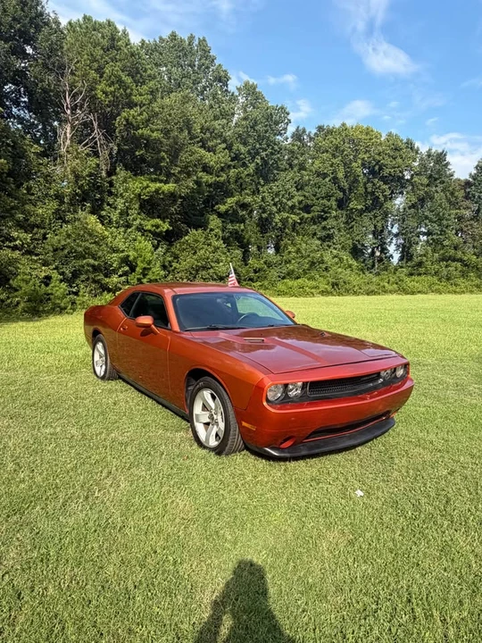 2012 Dodge Challenger 3rd Gen - Image 3 of 12
