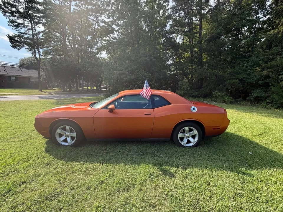 2012 Dodge Challenger 3rd Gen - Image 4 of 12