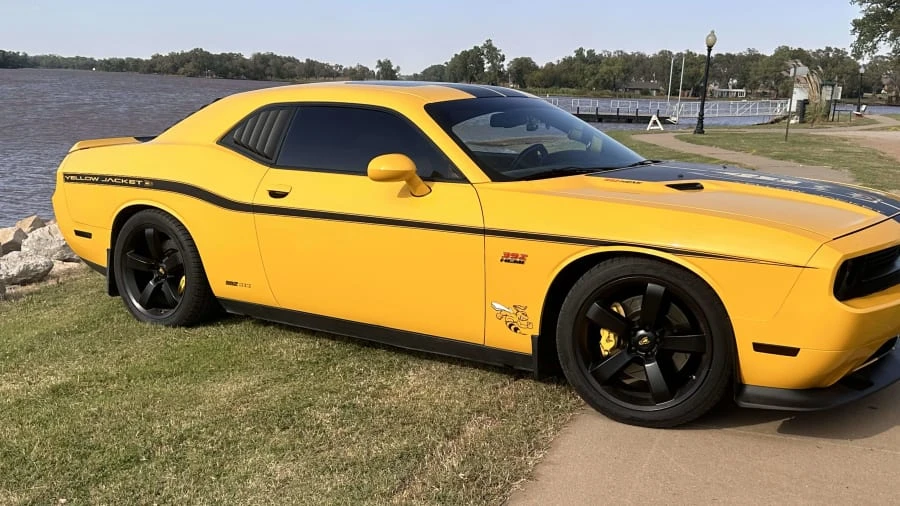 2012 Dodge Challenger SRT8 & 392 3rd Gen - Image 5 of 18