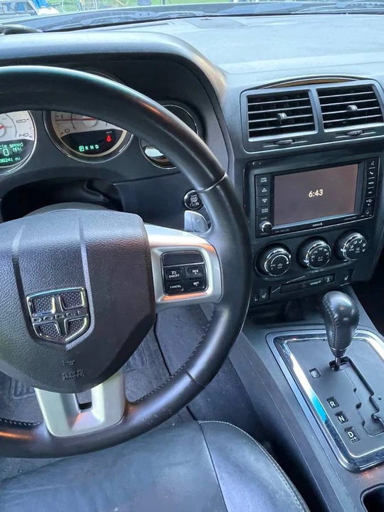 2012 Dodge Challenger 3rd Gen - Image 7 of 8