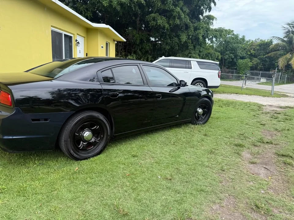 2012 Dodge Charger 7th Gen - Image 2 of 5