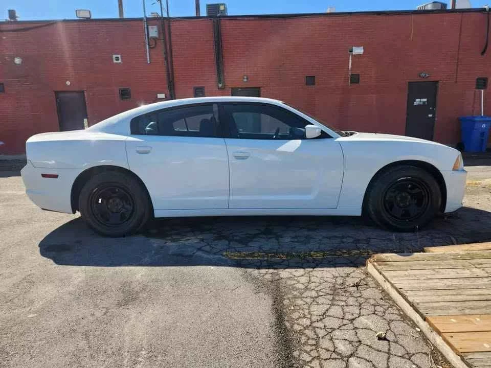2012 Dodge Charger 7th Gen - Image 5 of 12