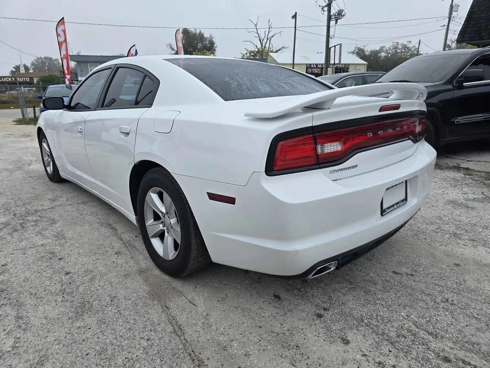 2012 Dodge Charger 7th Gen - Image 5 of 8