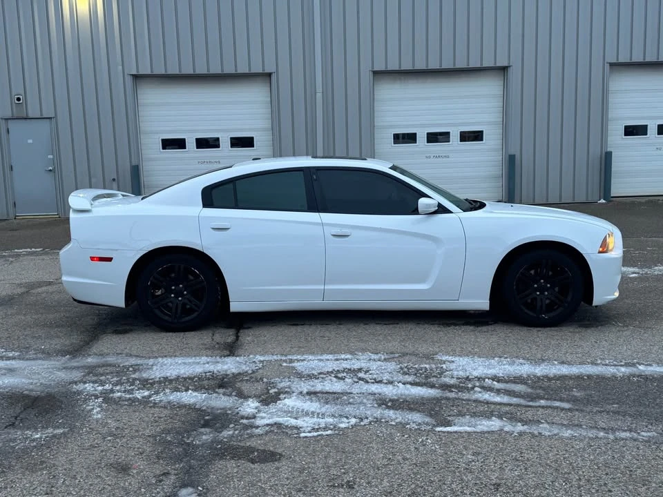 2012 Dodge Charger 7th Gen - Image 3 of 20