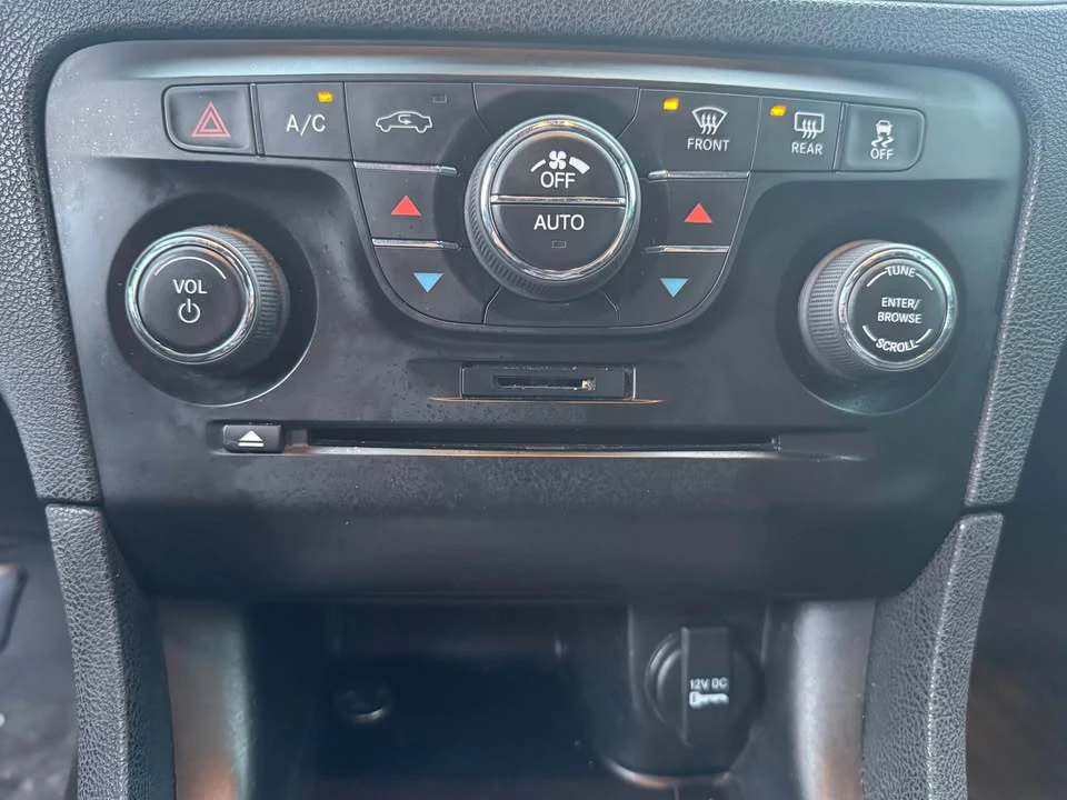 2012 Dodge Charger 7th Gen - Image 13 of 20