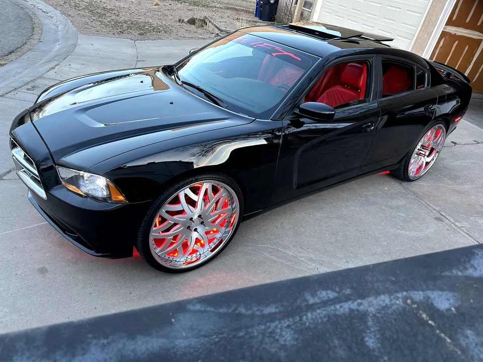 2012 Dodge Charger 7th Gen - Image 2 of 10