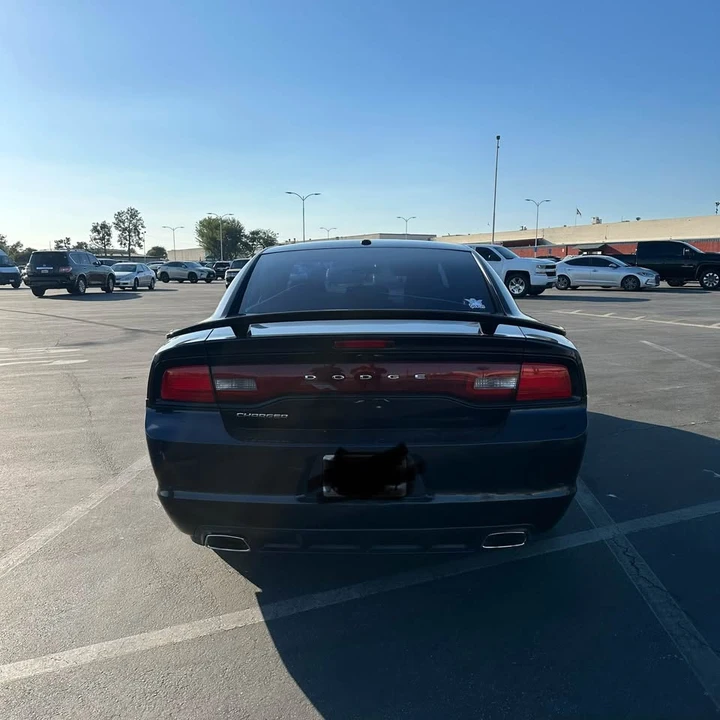 2012 Dodge Charger 7th Gen - Image 3 of 4