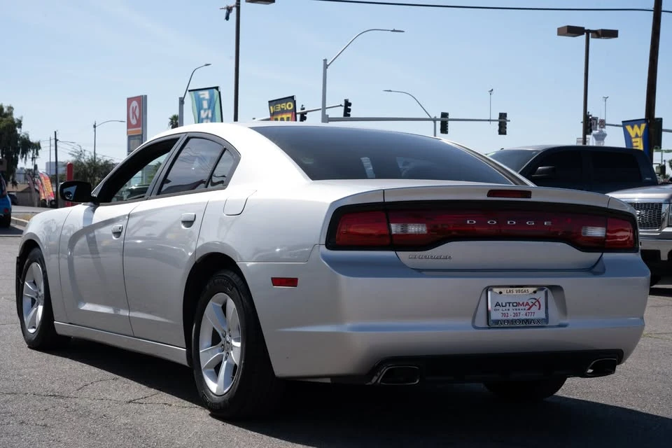 2012 Dodge Charger 7th Gen - Image 16 of 20