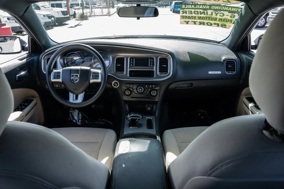 2012 Dodge Charger 7th Gen - Image 17 of 20