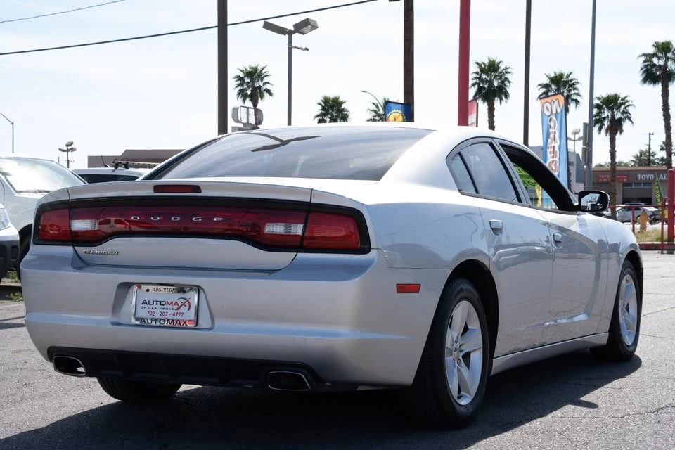 2012 Dodge Charger 7th Gen - Image 9 of 20