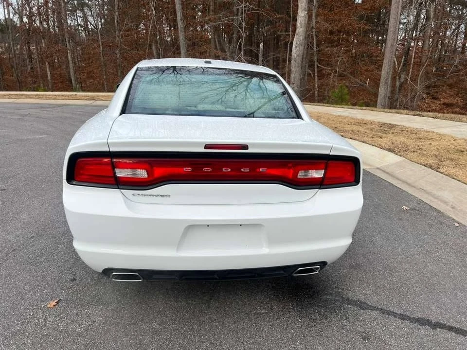 2012 Dodge Charger 7th Gen - Image 9 of 19