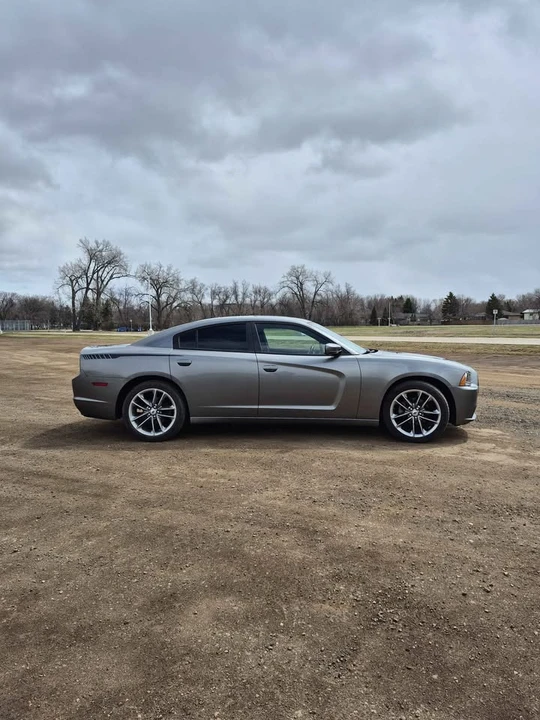 2012 Dodge Charger 7th Gen - Image 4 of 14