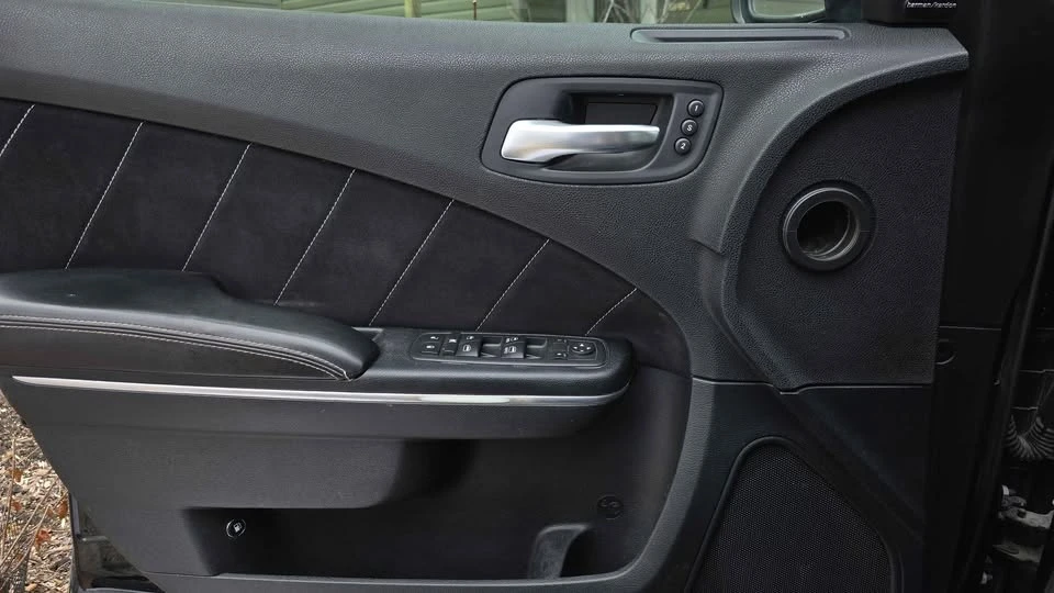 2012 Dodge Charger 7th Gen - Image 13 of 16