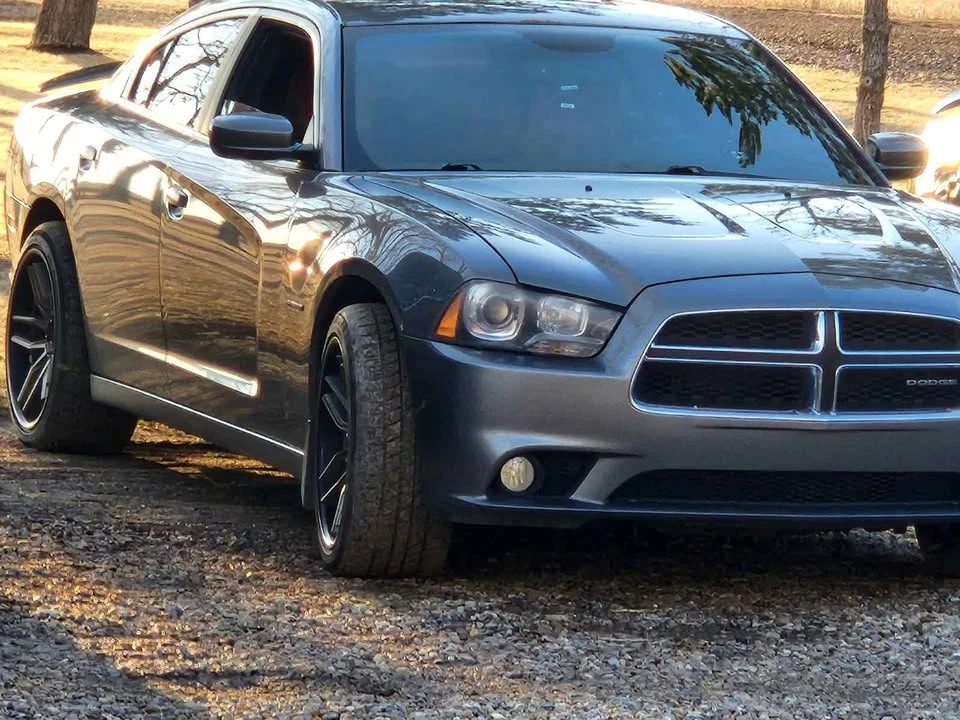 2012 Dodge Charger 7th Gen - Image 2 of 12