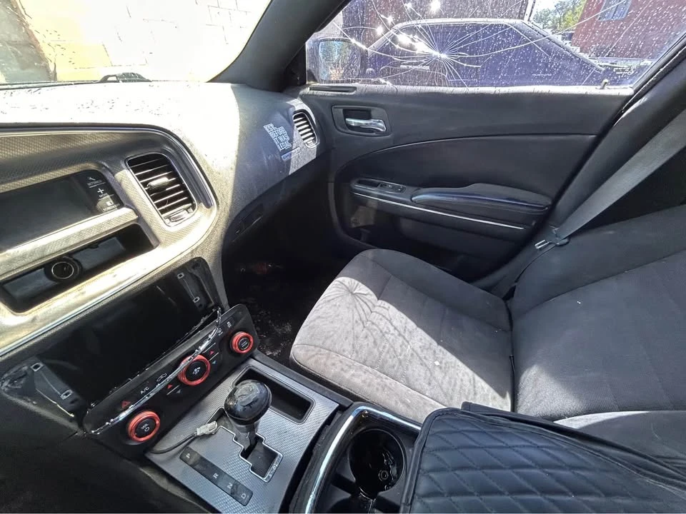 2012 Dodge Charger 7th Gen - Image 6 of 10