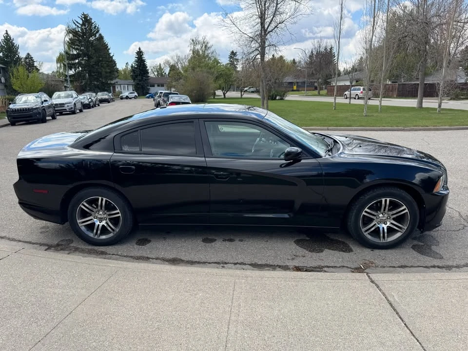 2012 Dodge Charger 7th Gen - Image 3 of 9