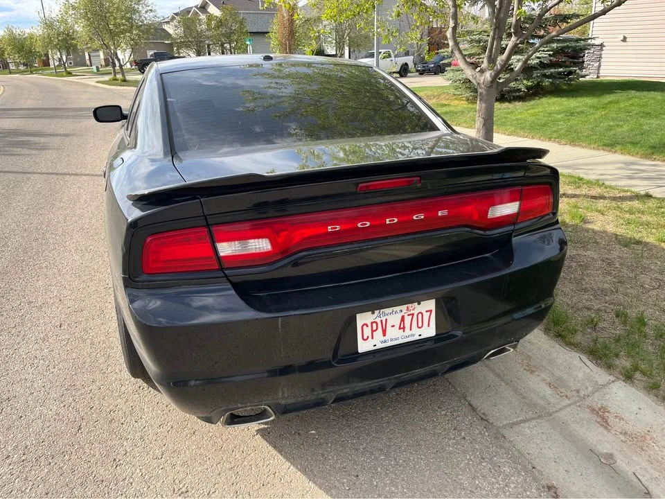 2012 Dodge Charger 7th Gen - Image 3 of 8