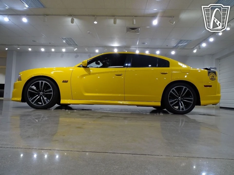 2012 Dodge Charger 7th Gen - Image 9 of 12