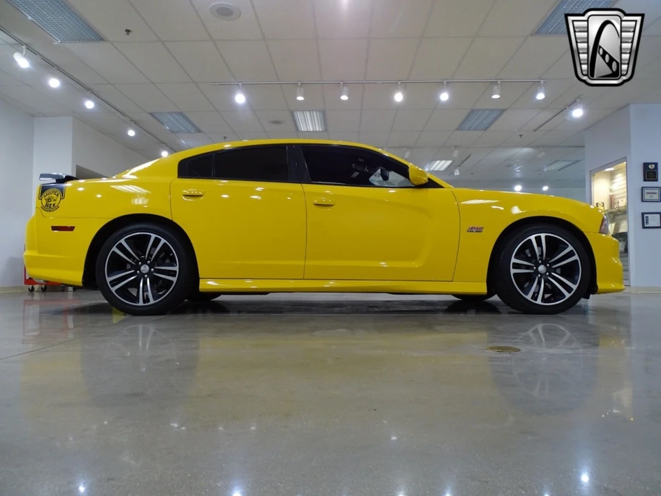 2012 Dodge Charger 7th Gen - Image 9 of 12