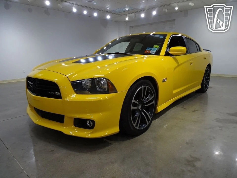 2012 Dodge Charger 7th Gen - Image 5 of 12